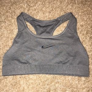 Nike pro sports bra